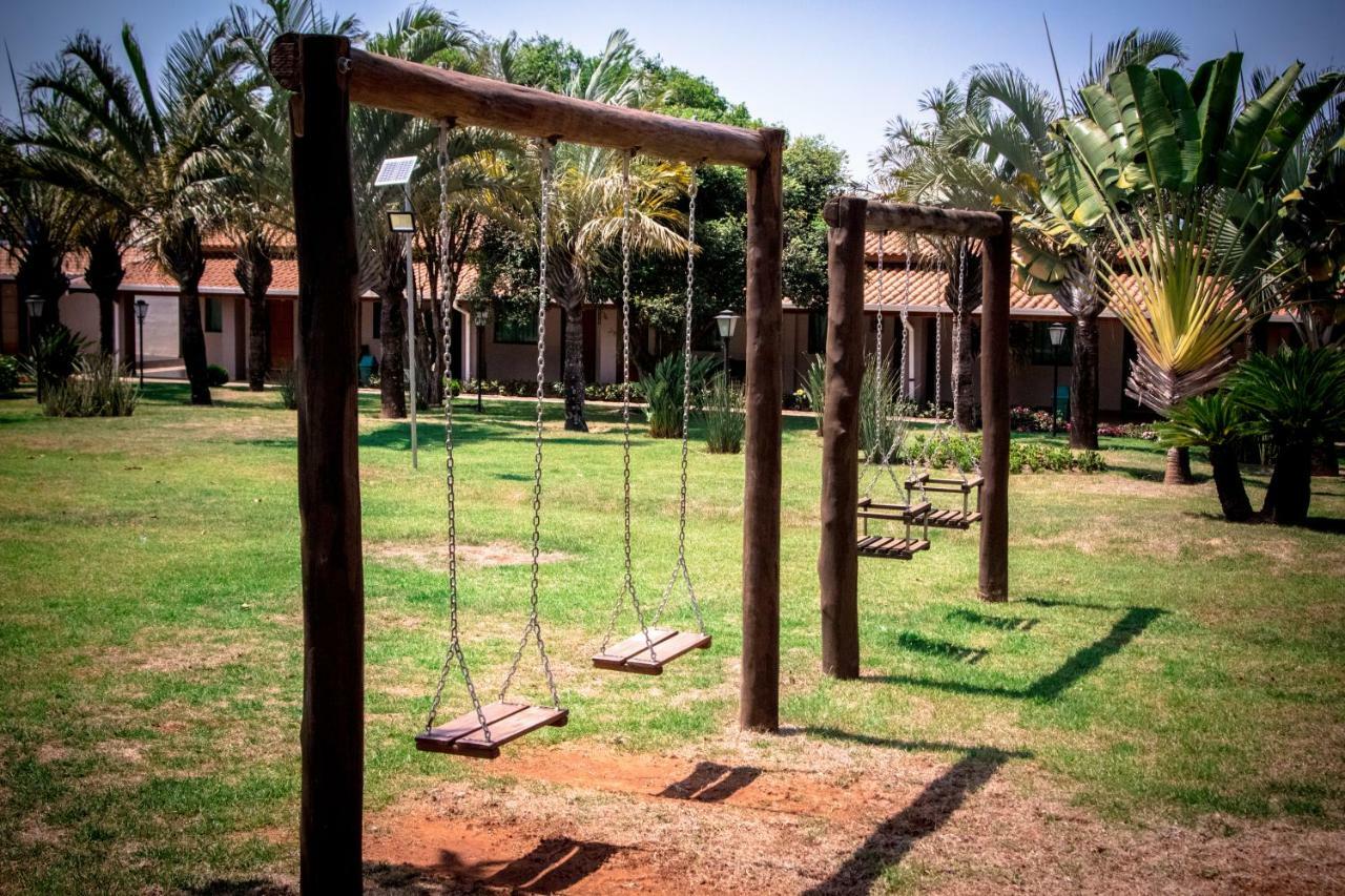 Villa De Holanda Parque Hotel Holambra Exterior foto